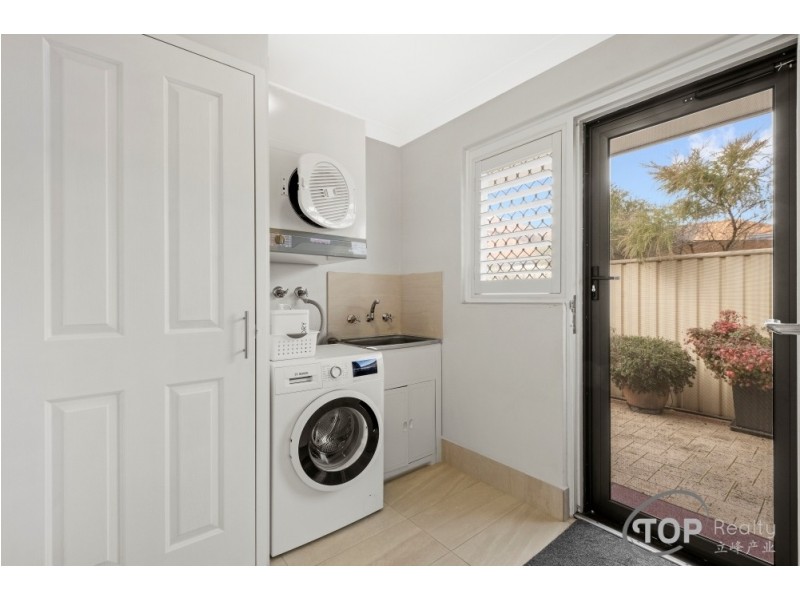 18B Tricourt Grove, Riverton WA 6148