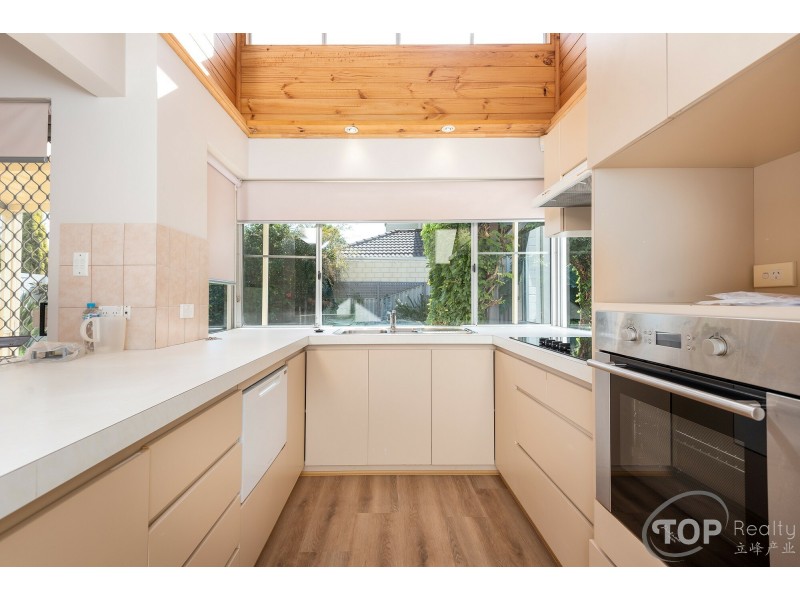 1 Dirk Hartog Road, Bull Creek WA 6149