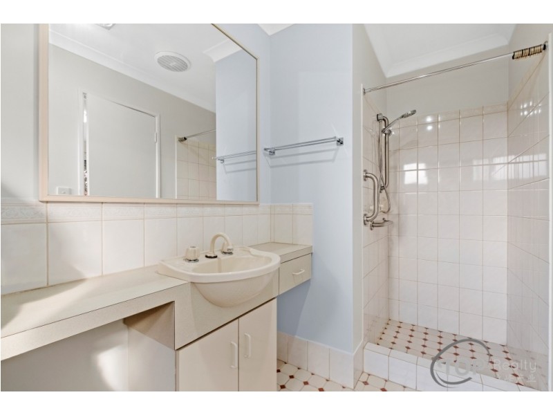 2A Nabawa Street, Riverton WA 6148