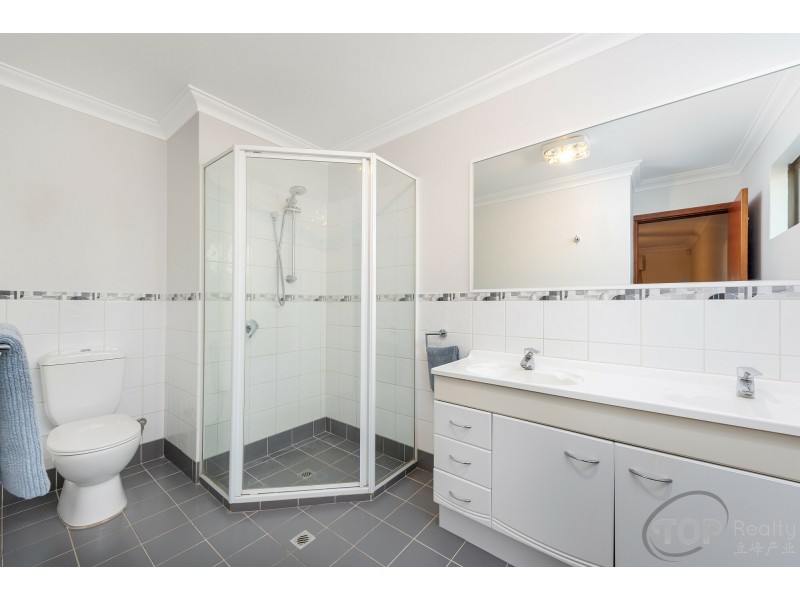 8 Davie Court, Willetton WA 6155