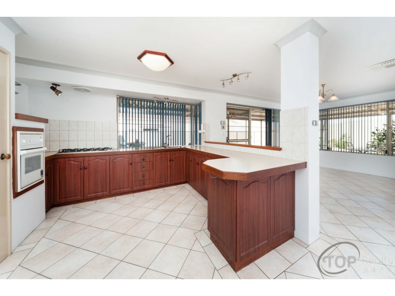 34 Fern Leaf Court, Leeming WA 6149