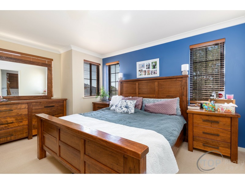 28 Lowan Loop, Karawara WA 6152