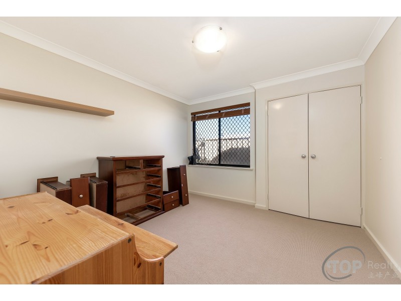 28 Lowan Loop, Karawara WA 6152