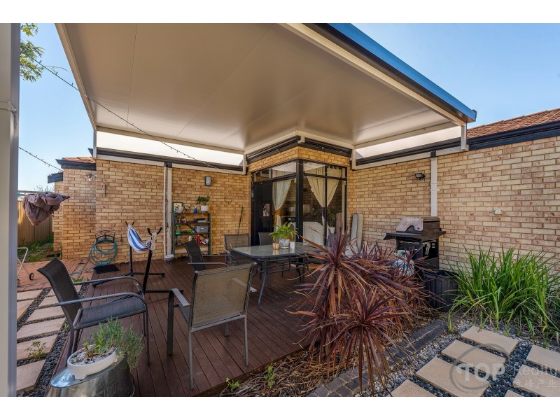 28 Lowan Loop, Karawara WA 6152