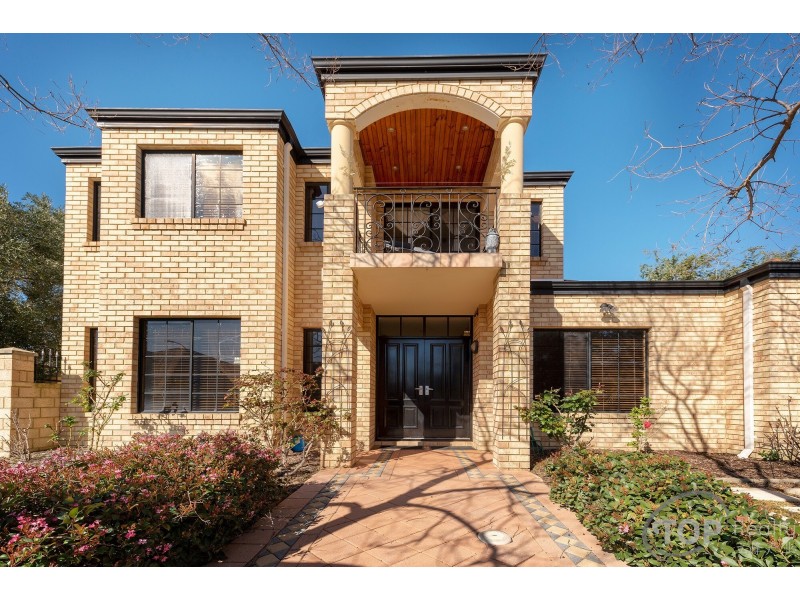 28 Lowan Loop, Karawara WA 6152