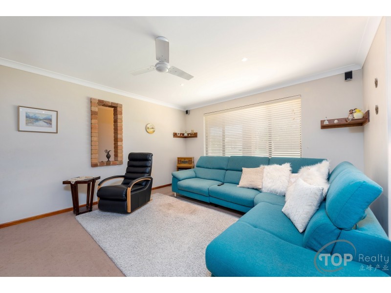 12 Pearson Crescent, Bull Creek WA 6149