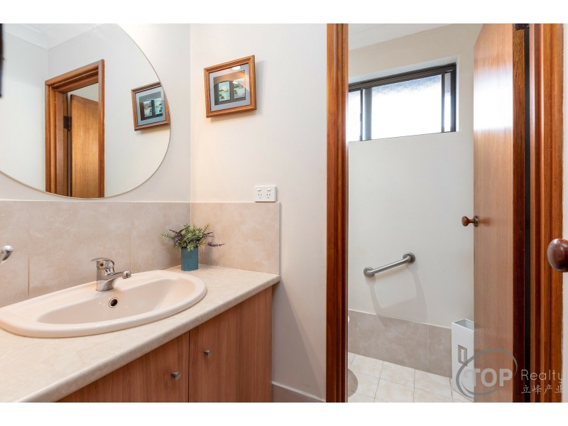 12 Pearson Crescent, Bull Creek WA 6149