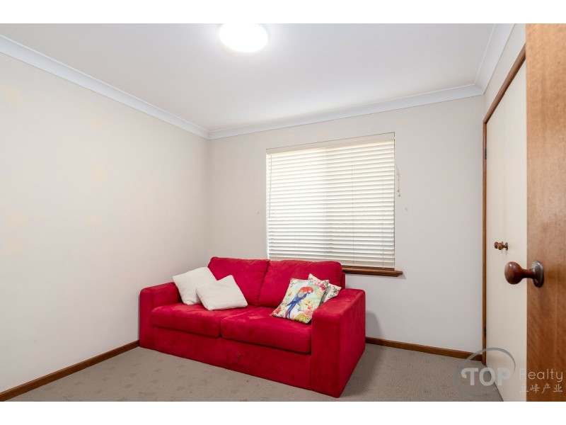 12 Pearson Crescent, Bull Creek WA 6149