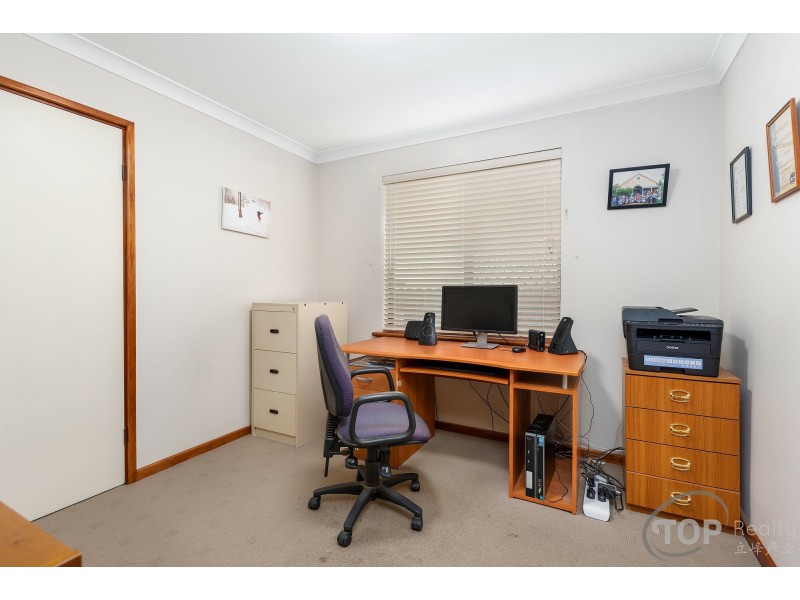 12 Pearson Crescent, Bull Creek WA 6149