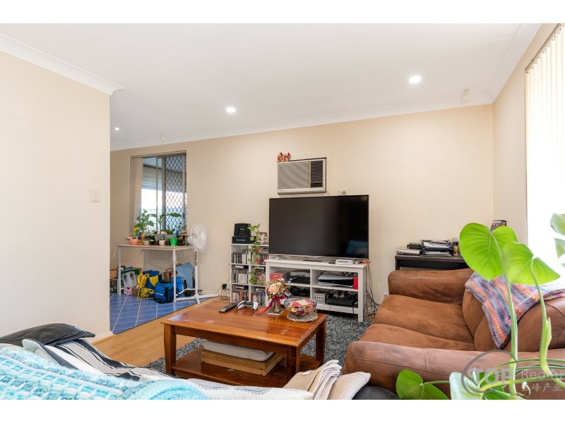 Unit 2, 72 Barbican St W, Shelley WA 6148