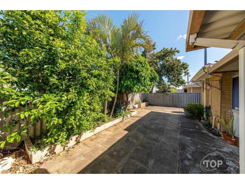 Unit 2, 72 Barbican St W, Shelley WA 6148