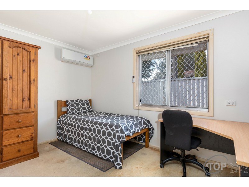 83 Walanna Drive, Karawara WA 6152