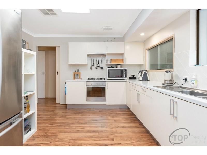 60 Burren Gate, Willetton WA 6155