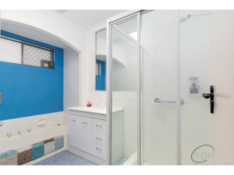 60 Burren Gate, Willetton WA 6155