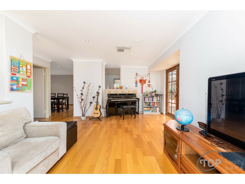 10 Lauri Court, Parkwood WA 6147