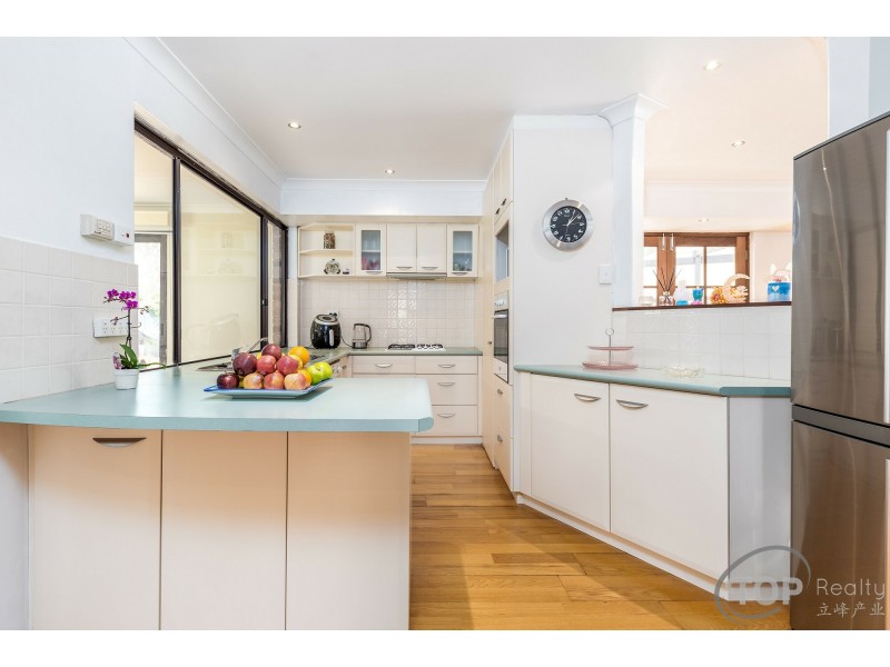 10 Lauri Court, Parkwood WA 6147