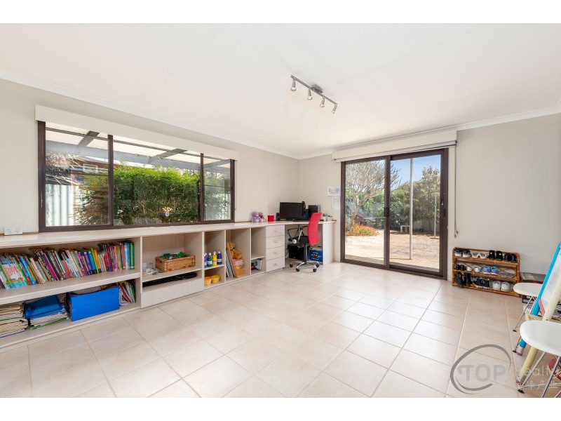 10 Lauri Court, Parkwood WA 6147