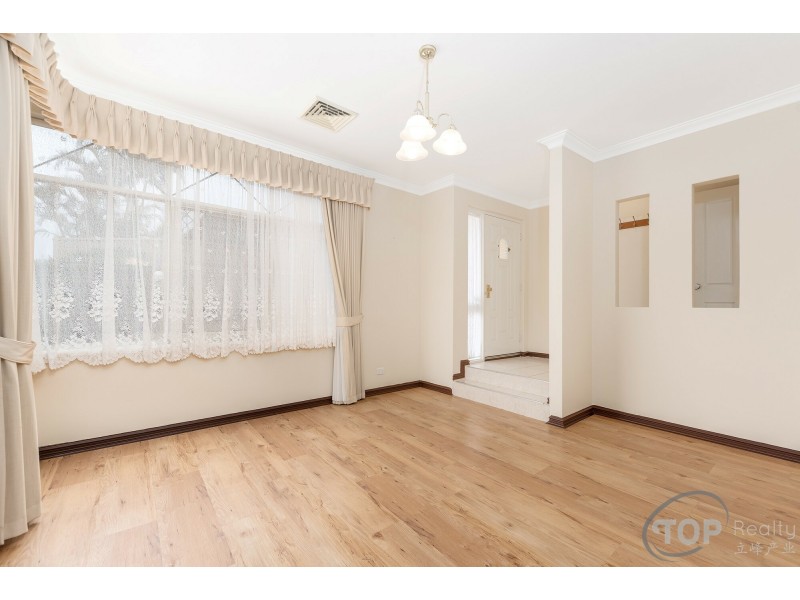 7B Atkinson Gardens, Leeming WA 6149