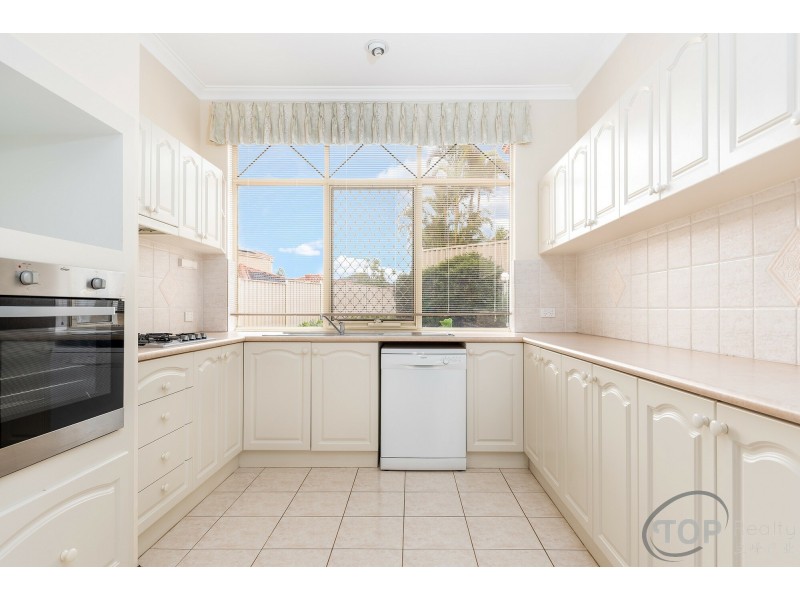 7B Atkinson Gardens, Leeming WA 6149