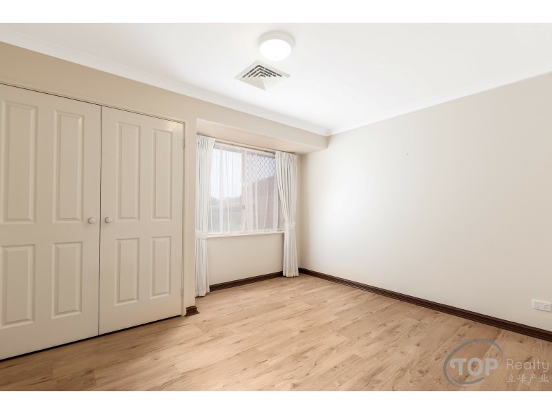 7B Atkinson Gardens, Leeming WA 6149