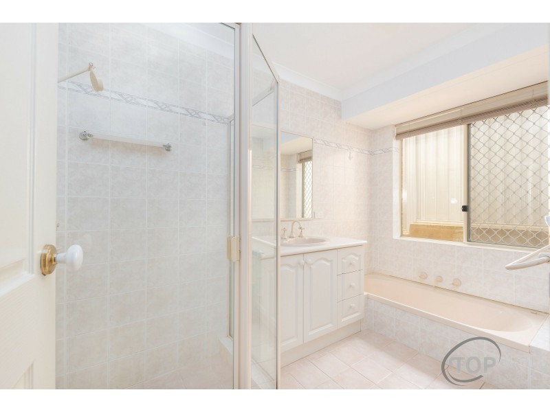 7B Atkinson Gardens, Leeming WA 6149