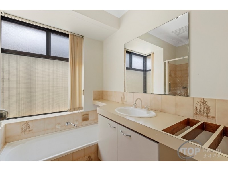 17 Stevenson Way, Willetton WA 6155