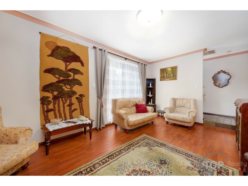 8 Lauri Court, Parkwood WA 6147