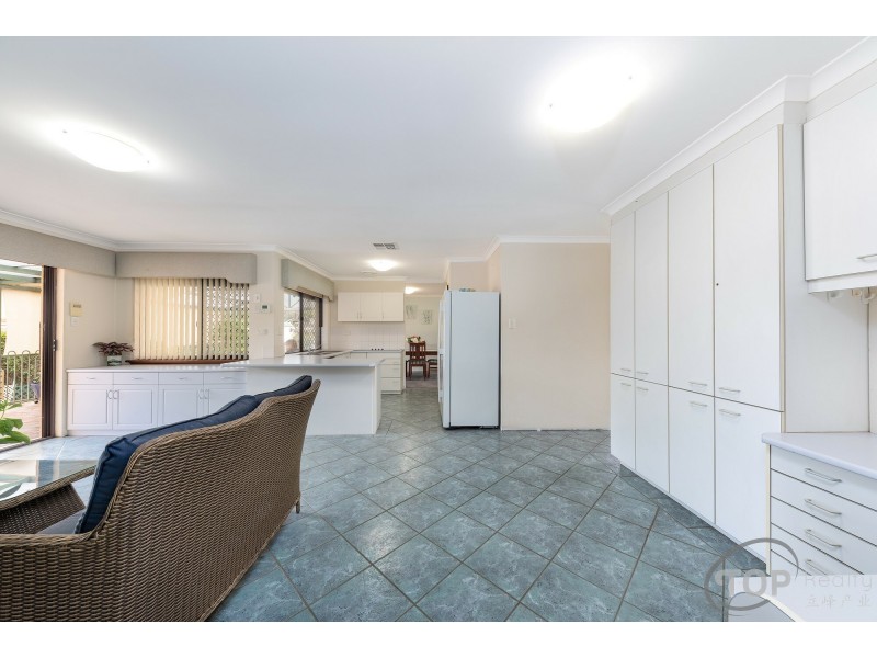 18 Lythe Place, Willetton WA 6155