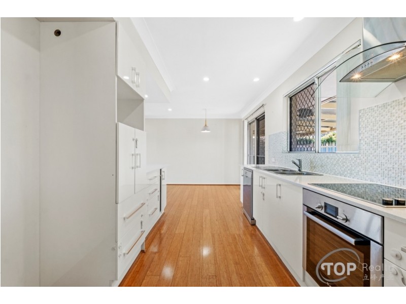 12 Camsell Way, Ferndale WA 6148