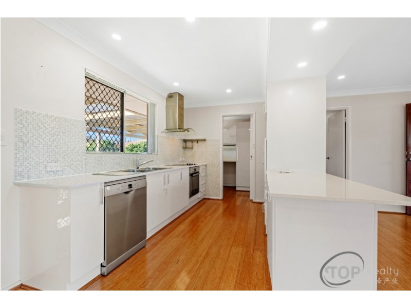 12 Camsell Way, Ferndale WA 6148