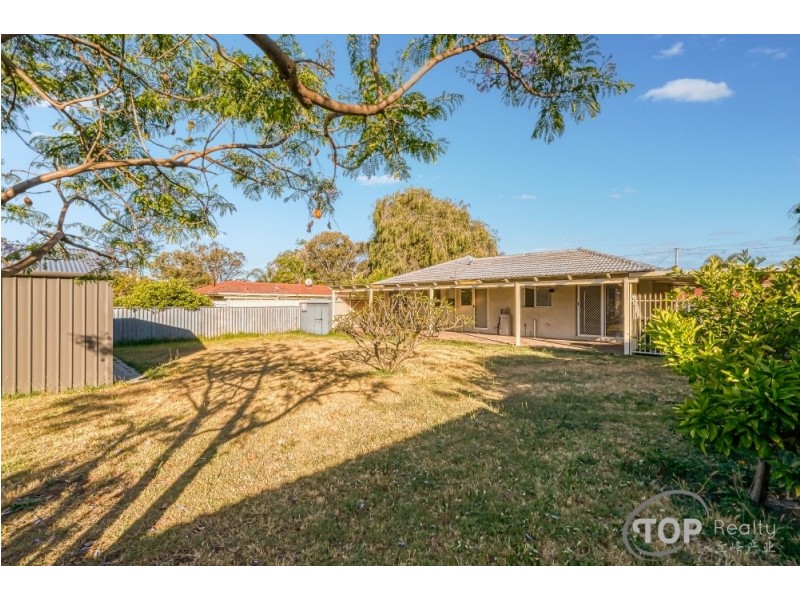 12 Camsell Way, Ferndale WA 6148