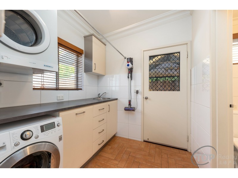 43 Scribbly Gum Square, Willetton WA 6155