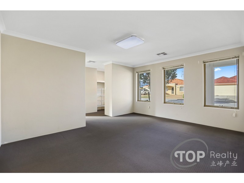 86 Waterfoot Loop, Canning Vale WA 6155