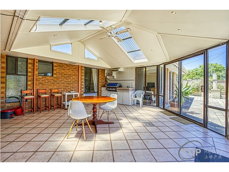 2 Claydon Street, Willetton WA 6155