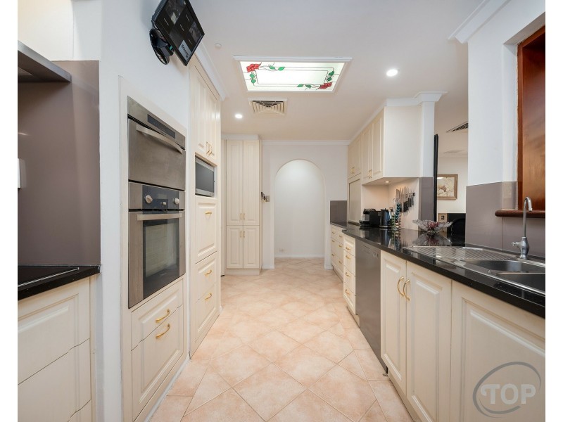 8 Bernera Drive, Willetton WA 6155