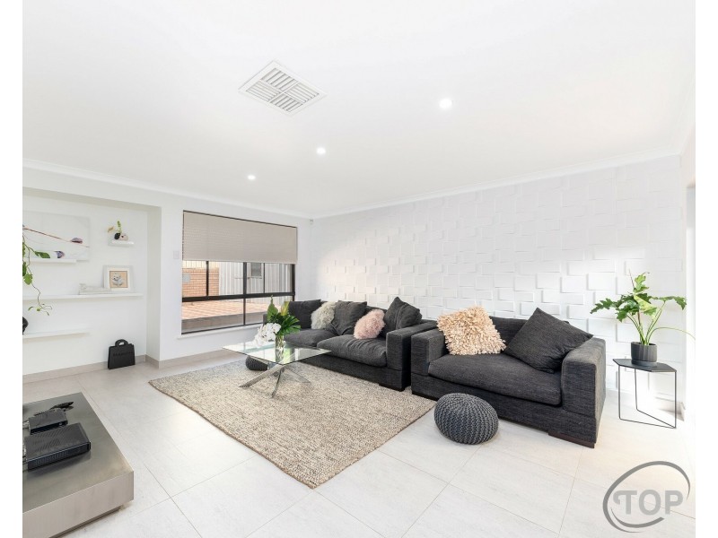 36 Hillock Circle, Leeming WA 6149