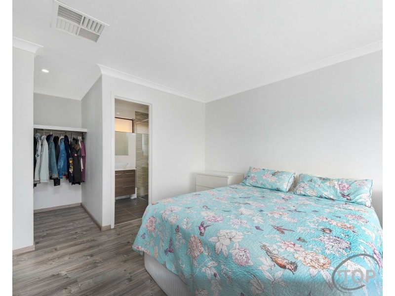 36 Hillock Circle, Leeming WA 6149