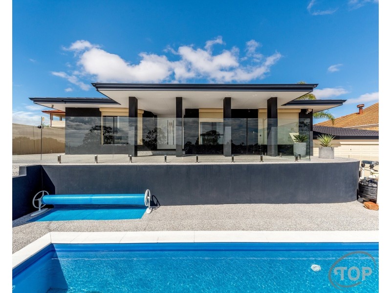 36 Hillock Circle, Leeming WA 6149