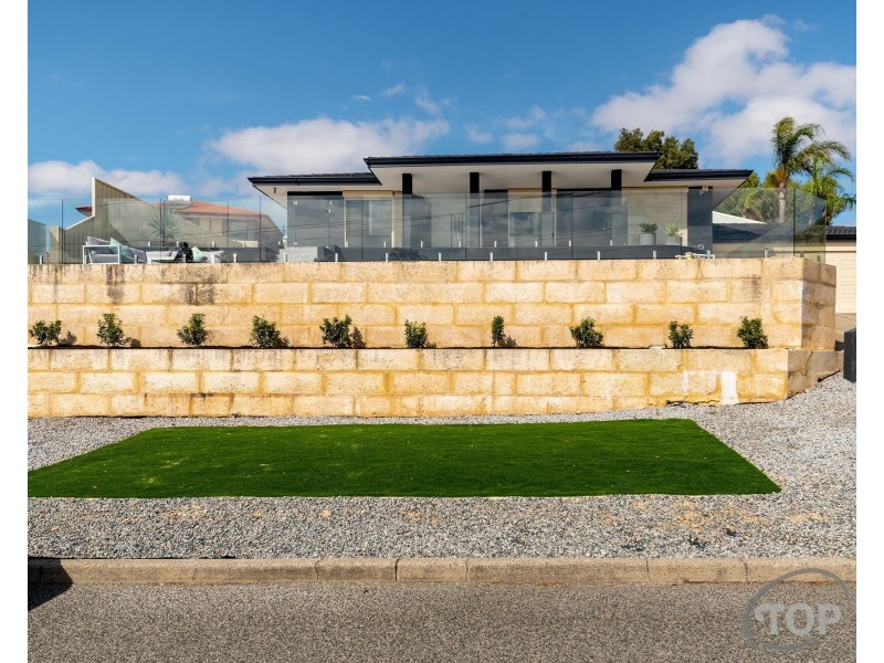 36 Hillock Circle, Leeming WA 6149