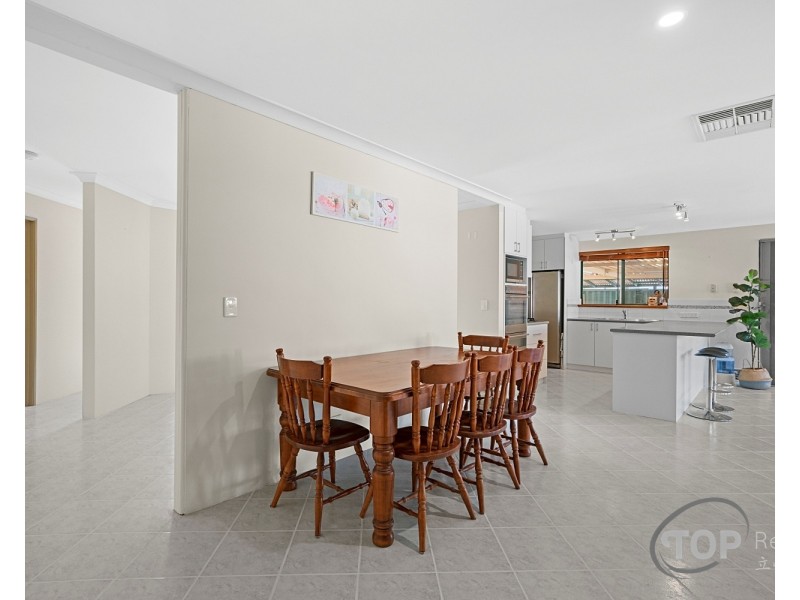 42 Sugarwood Drive, Thornlie WA 6108