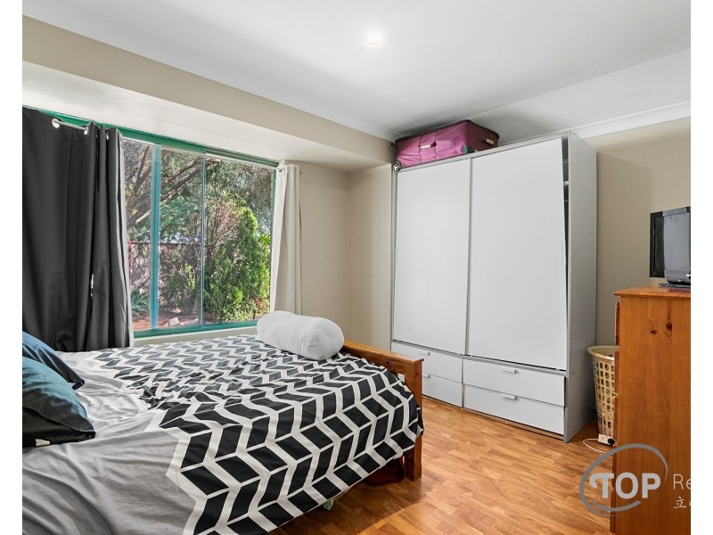 42 Sugarwood Drive, Thornlie WA 6108