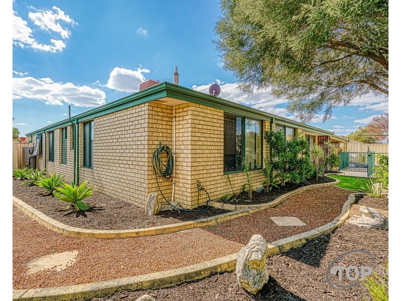 42 Sugarwood Drive, Thornlie WA 6108
