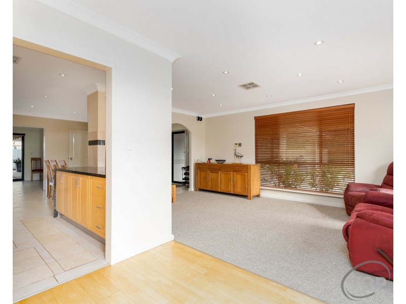 2 Bowyer Close, Willetton WA 6155