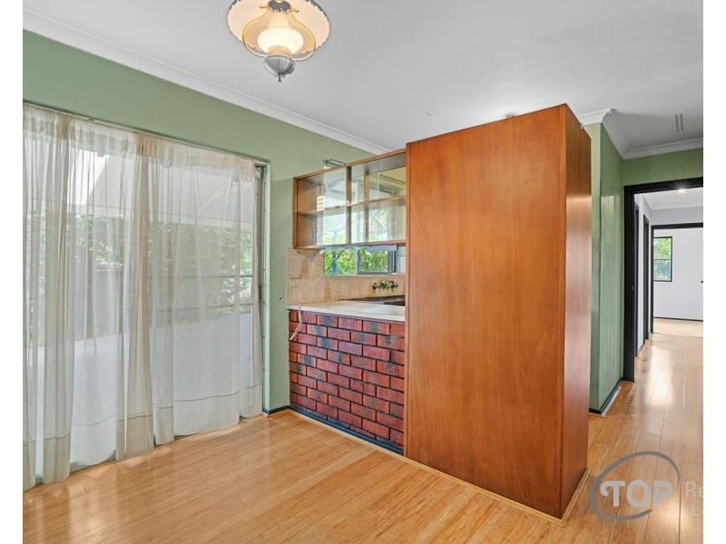 28B Parklands Square, Riverton WA 6148