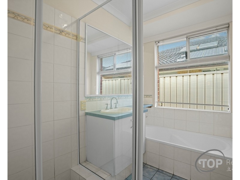 10 Sittella Gardens, East Cannington WA 6107