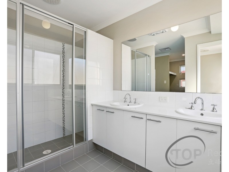 86 Waterfoot Loop, Canning Vale WA 6155