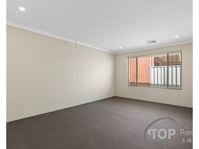 86 Waterfoot Loop, Canning Vale WA 6155