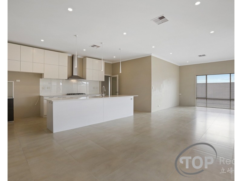 86 Waterfoot Loop, Canning Vale WA 6155