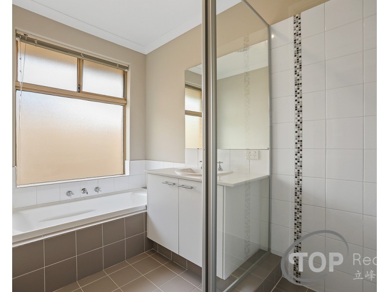 86 Waterfoot Loop, Canning Vale WA 6155