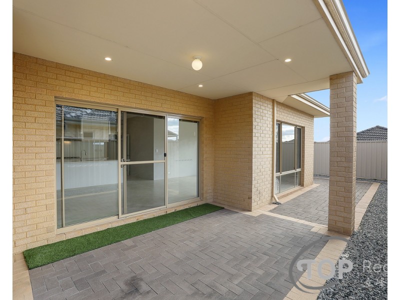 86 Waterfoot Loop, Canning Vale WA 6155